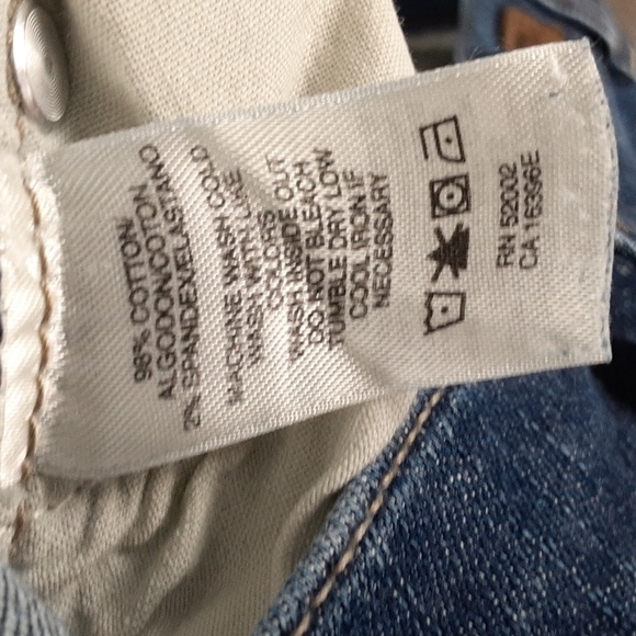 DKNY Cropped Cuffed Low Rise Jeans - Picture 12 of 12